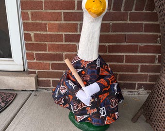 Detroit Tigers Porch goose outfits.