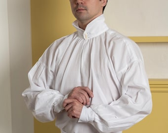 Herrskjorta i regency-modell: Höghalsad bomullsklänning, specialtillverkad