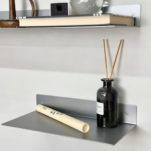 Estante de pared de metal cromado, moderno, minimalista imagen 19