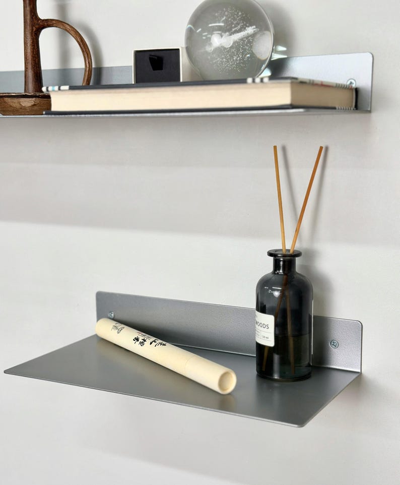 Estante de pared de metal cromado, moderno, minimalista imagen 19