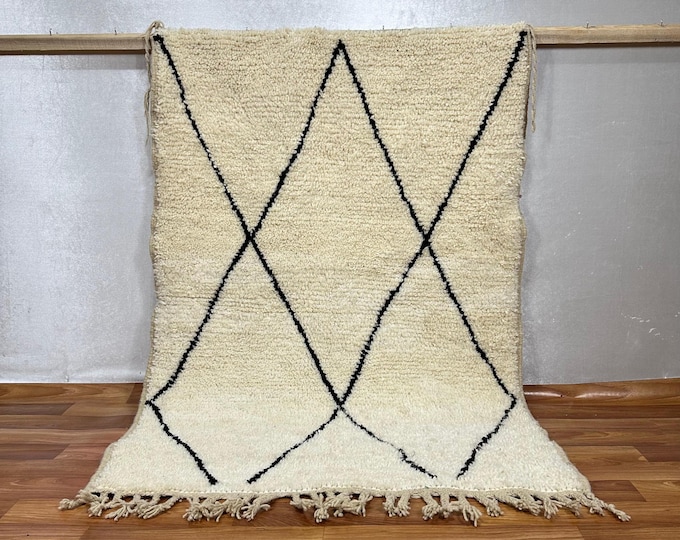 HANDMADE BENIOURAIN RUG – Large Handmade Wool Area Rug – Cream White with Black Diamond Pattern – Berber Carpet – Boho Home Decor.