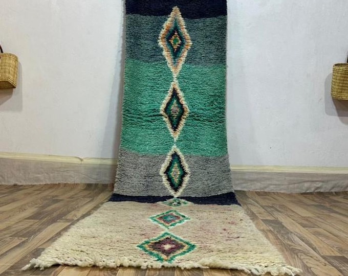 Berber Wool Runner: Green Tribal Pattern - Handwoven Moroccan Rug - 300 x 73 cm