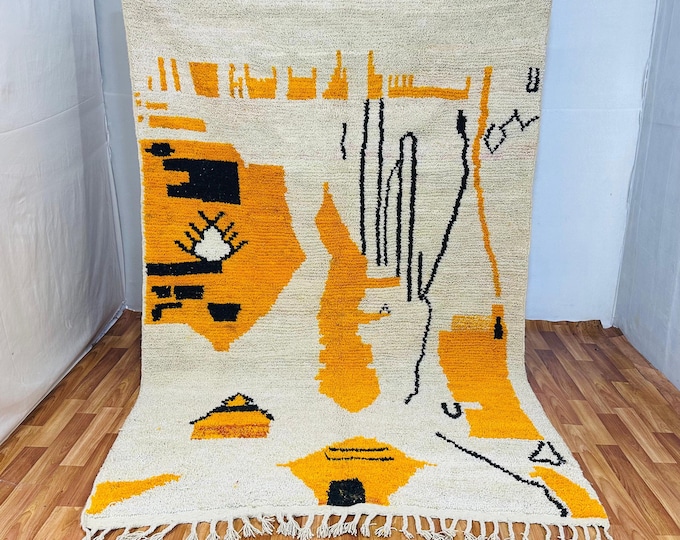 Moroccan Wool Rug: Desert Abstract Design, Eye Symbol - Berber Handwoven