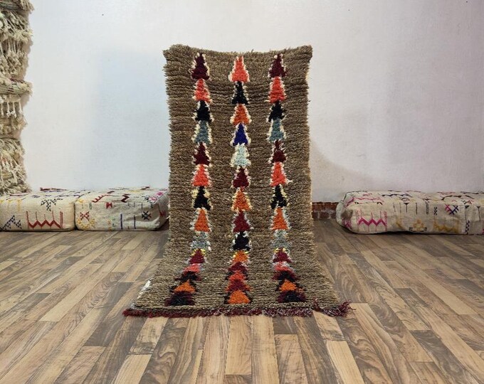 Vintage Moroccan Amazigh Rug – Tribal Handwoven Wool Art (2.72 x 6.66 ft)