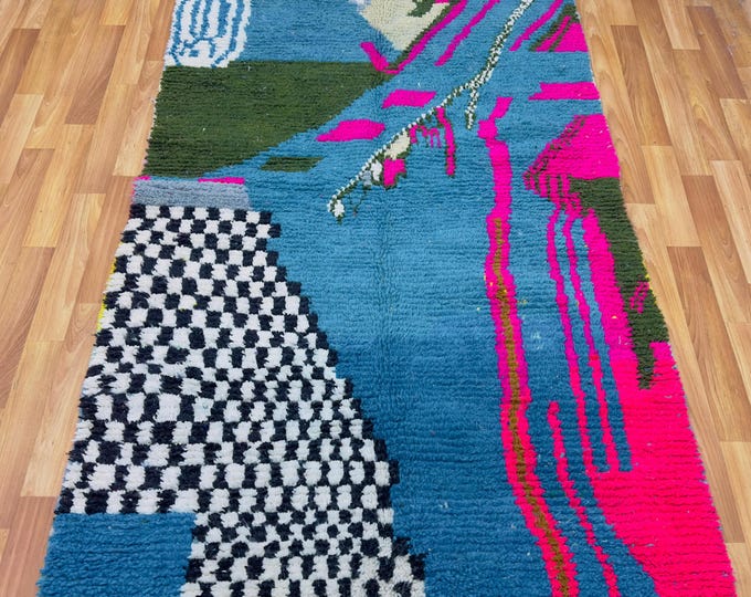 Handwoven Moroccan Wool Rug: Berber Tribal Design, Vibrant Colors