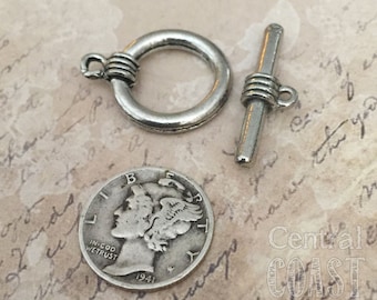 Simple Toggle Clasp Connector - Antique Silver Pewter - Summer Boho Jewelry Supply Finding - Central Coast Charms