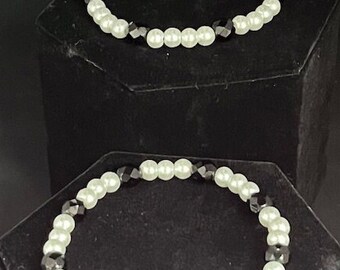 Black and White - White Glass Pearls with Black Faceted Beads - Stretch Bracelet