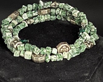 Green Aventurine Memory Wire bracelet
