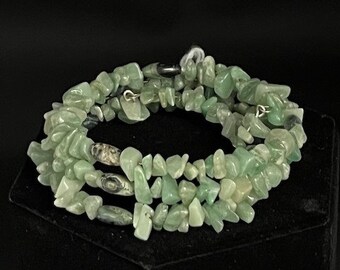 green Aventurine Chip Bracelet - Memory Wire