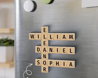 Arte de crucigramas familiares: creado en un instante, atesorado para siempre. Imán acrílico personalizado con forma a medida.