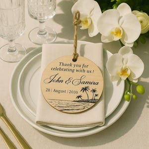 Personalized Beach Wedding Favors Bulk, Custom Wooden Summer Wedding Guest Gifts, Engrawed Driftwood Coasters and Shell Tags