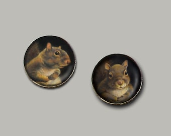 Squirrel Brooch Round, Squirrel Pin, Squirrel Portrait, Squirrel Art, Animal Portrait, Squirrel Lover Gift, Secret Santa, Stocking Stuffer