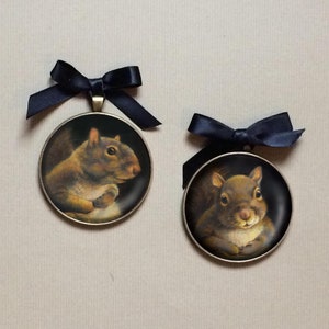 Squirrel Brooch Round, Squirrel Pin, Squirrel Portrait, Squirrel Art, Animal Portrait, Squirrel Lover Gift, Secret Santa, Stocking Stuffer image 5