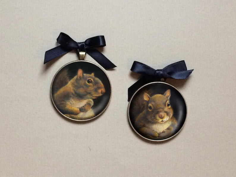 Squirrel Brooch Round, Squirrel Pin, Squirrel Portrait, Squirrel Art, Animal Portrait, Squirrel Lover Gift, Secret Santa, Stocking Stuffer image 5