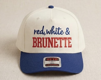 Rode, witte en donkerbruine hoed