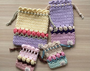 Bolsita con cordón en forma de tulipán / Bolsita pequeña hecha a mano con ganchillo