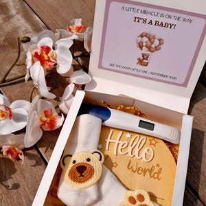 Pregnancy Announcement Box: Hello World Sign, Socks Keepsake Gift