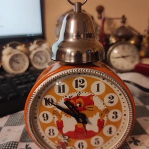 Vintage  Animated Alarm Clock Leopold Cat Mouse JANTAR Desk Mechanical Metal Clock ,new with box