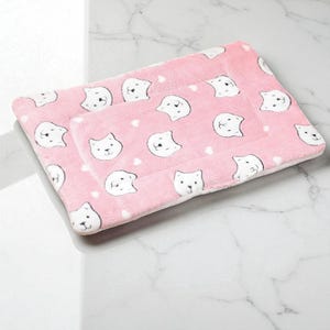 Handmade Plush Pet Bed Mat: Cozy Crate Pad, Machine Washable