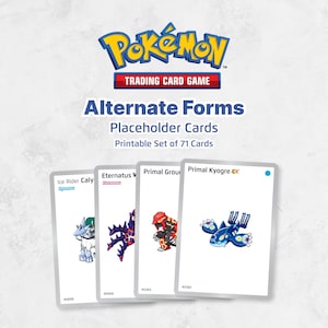 Puede incluir: Cuatro cartas Pokémon blancas con ilustraciones de personajes. Las cartas muestran texto como "Formas Alternativas" y "Juego Imprimible de 71 Cartas". El logotipo de Pokémon Trading Card Game está en la parte superior.