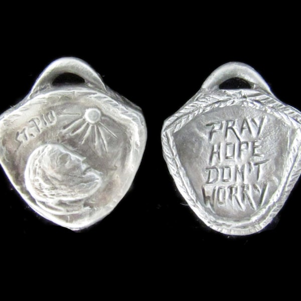 Padre Pio, Handmade Medal: "Pray, Hope, Don't Worry"; a Message of Assurance and Encouragement…