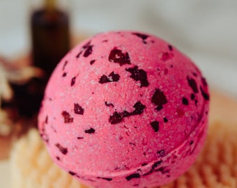Vegan Bath Bomb: Rose Scented With Rose Petals (6 oz)