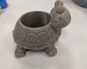Handgegoten cement schildpaddenbak, bureaudecor