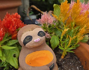 Paintable Sloth Planter: Succulent Holder for Sloth Lovers