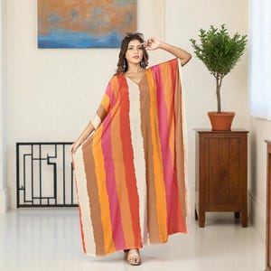 Metallic Luxe Kaftan Kleid | Handbestickte Seide | Eid, Hochzeitsgast, Abendparty, Resort, Umstandsmode, Kreuzfahrtmode