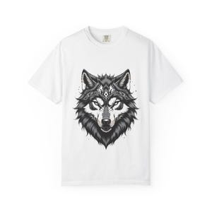 Wolf Graphic Unisex T-Shirt - Nature Lover Apparel, Forest Spirit Tee, Animal Lover Gift, Outdoor Adventure Clothing, Eco-Friendly Fashion