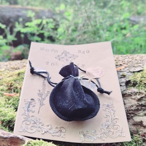 Mojo bag, Mojo pouch, Gris Gris Bag, Talisman, Charm and Magic Bag in 4 different variations: &quot;Love&quot; &quot;Fortune&quot; &quot;Prosperity&quot; &quot;Protection&quot;