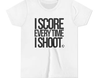 Camiseta deportiva juvenil - Marco cada vez que tiro a puerta - FÚTBOL - letras negras