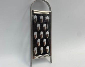 Vintage Style Stainless Steel Handheld Flat Cheese Grater Zester with Handle 6"