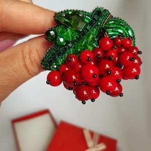 Handmade Ukrainian Brooch – Beaded Viburnum (Kalyna) Pin | Red Bead Jewelry | National Symbol of Ukraine | Gift for Her