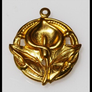 Medium Calla Lily With Loop Brass Stamping