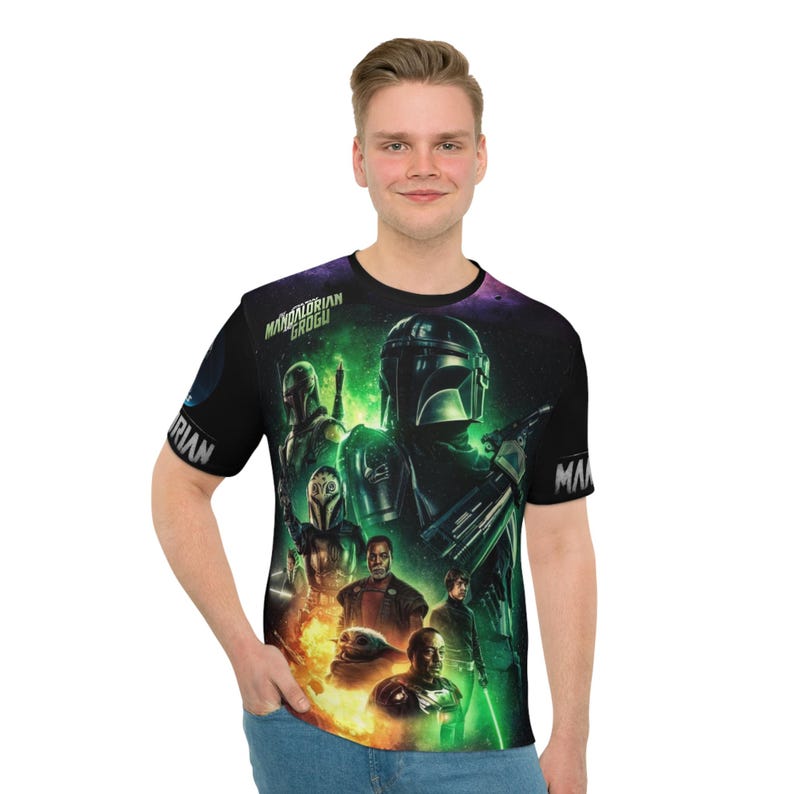 Mandalorian Poster-T-Shirt | Star Wars Mandalorian AOP Tee Bild 3