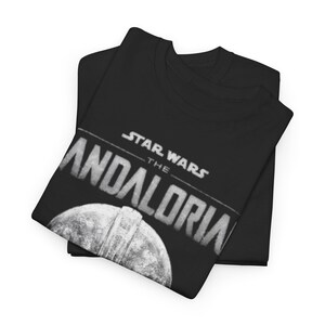 Camiseta del casco de The Mandalorian | Camiseta de Star Wars Mandalorian imagen 3