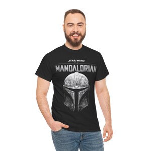 Camiseta del casco de The Mandalorian | Camiseta de Star Wars Mandalorian imagen 6