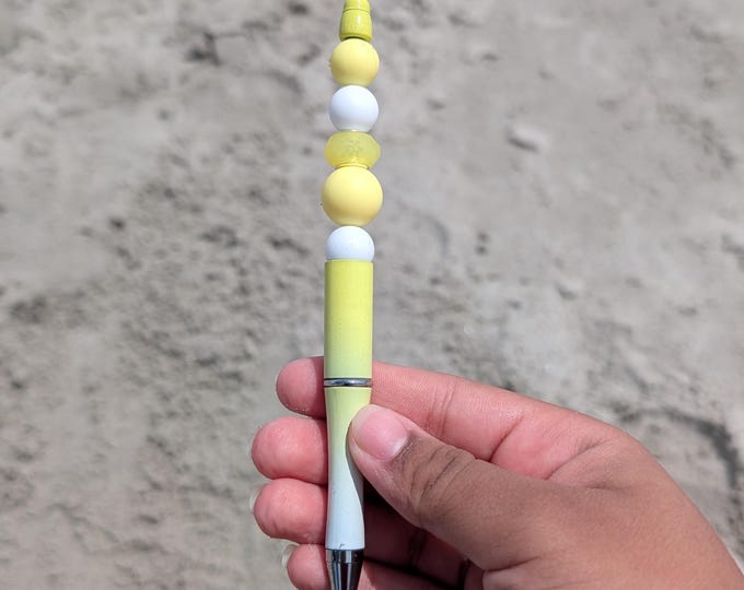 lemonade beaded pen!