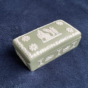 Vintage Wedgwood Olive Jasperware Jewelry Collectible Case – Greek Mythology Relief | Discontinued Design | Made in England | Pottery
