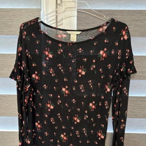 H&M Black Pink Rose Floral Ruffle Sleeve Blouse Size S