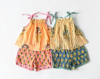 Conjunto de regata e shorts com estampa em bloco de algodão para meninas, ideal para o verão. Roupa infantil para bebês e crianças pequenas.