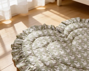 Tapis de jeu pour bébé en forme de cœur, volants floraux kaki vintage, rembourré en coton