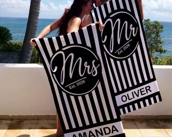 Personalized Mrs & Mr Beach Towel, Couple Gift , Custom Honeymoon Beach Towel, Engaged Gift, Newlywed Beact Towel