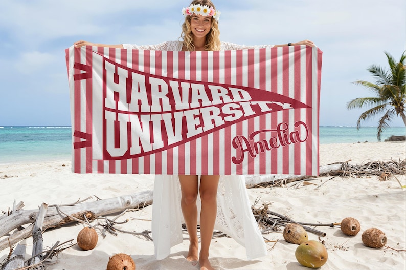 Personalized College Pennant Beach Towel, School Banner School Spirit Beach Towel, High School Graduation Gift, University Graduation Gift bild 6