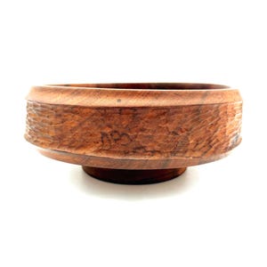 Vintage schwarze Walnuss Schüssel - signiert Studio gedreht - California Woodcraft Corona CA - gemeißelte Außen - MCM Holzschüssel