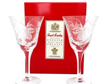 Zestaw 2 kieliszków do wina Royal Brierley Crystal Fuchsia – angielskie kryształowe kieliszki w pudełku – zabytkowe naczynia barmańskie z kryształu ołowianego