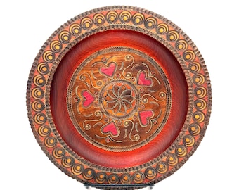 Plato de madera antiguo tallado a mano – Hecho en Polonia – Cuenco de arte popular con motivo de corazón – Plato decorativo de madera