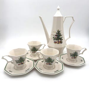 Nikko Christmastime Coffee Set – Japan – Coffee Pot with Lid & 4 Cups and Saucers – Christmas Tree Porcelain Set in Box