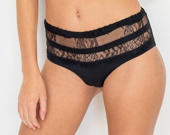 Silk Striped Shorty en negro